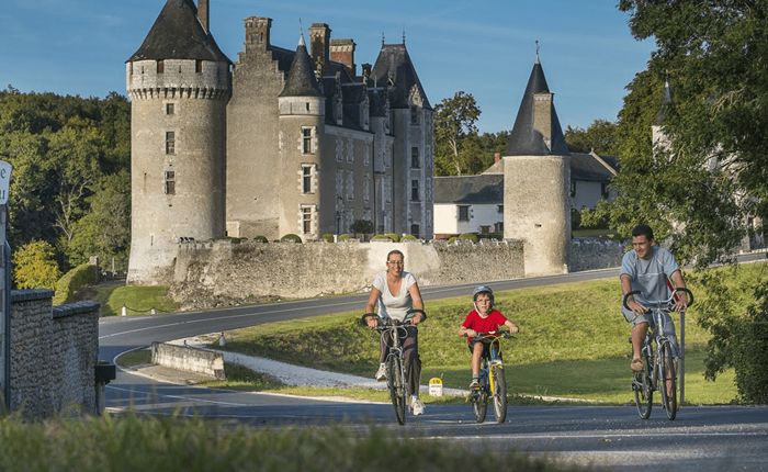 Châteaux of the Loire cycling holiday