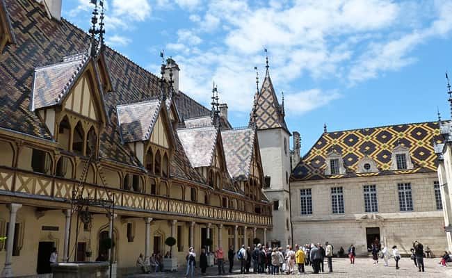 Burgundy wine region: Charming Towns