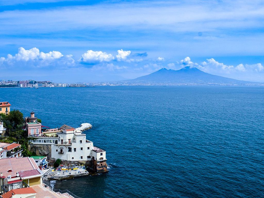 Amalfi wine regions: Naples coast