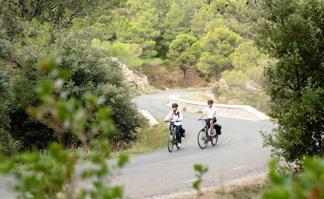 Provence wine region: Mediterranean cycling